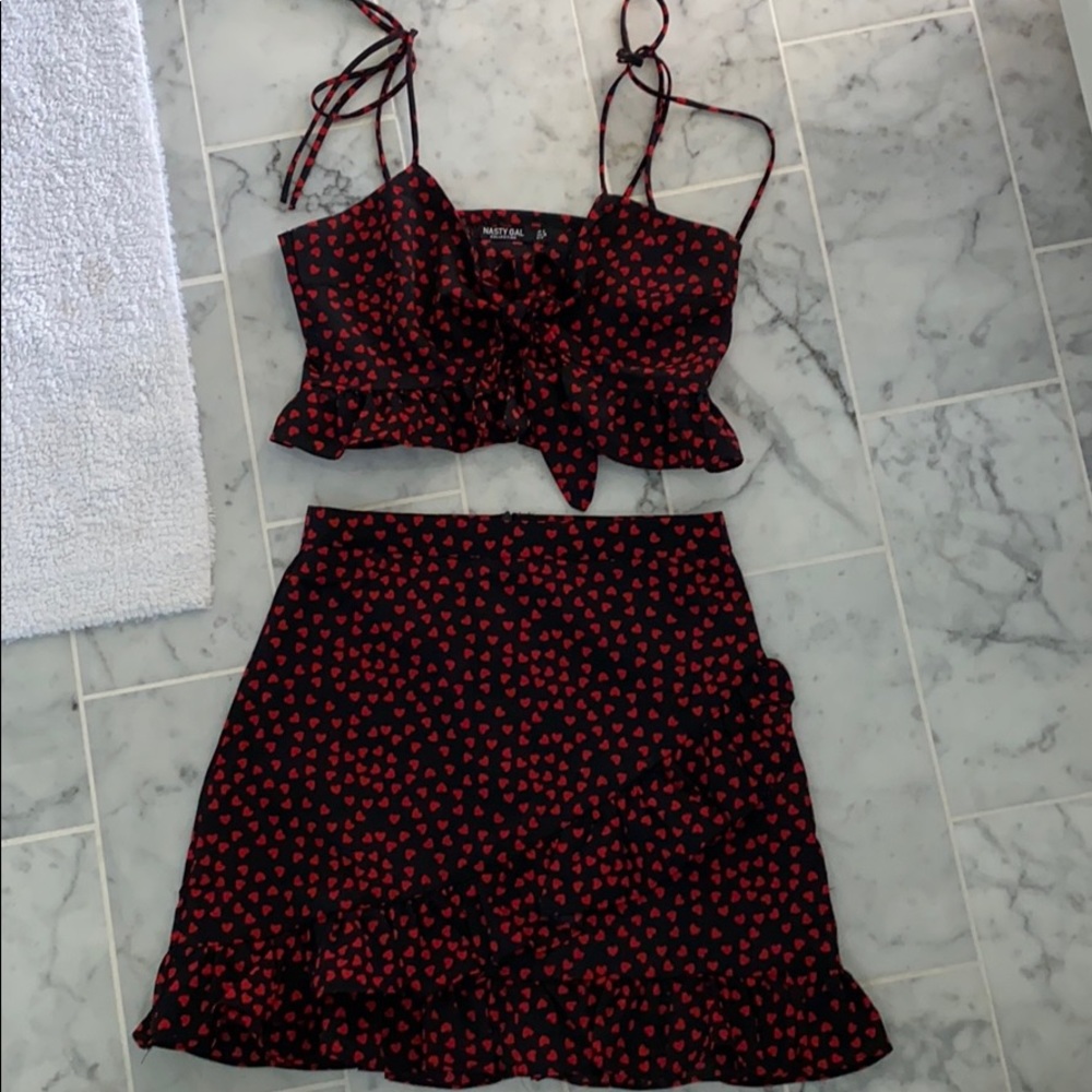 Black and red hearts set